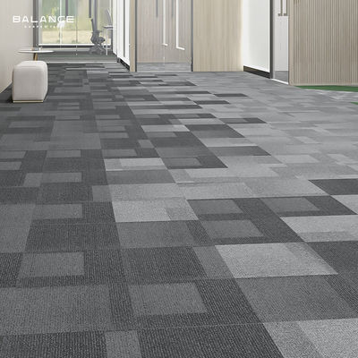 50×50 ナイロン厚い商用オフィスカーペットタイル