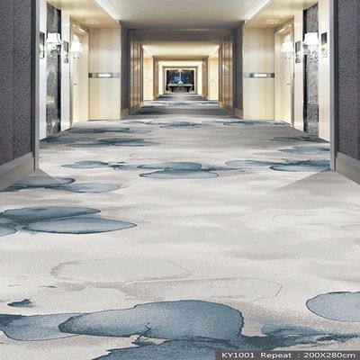 ホテルの通路や生活スペースのための汚れに耐えるストライプ付きの室内/屋外カーペット