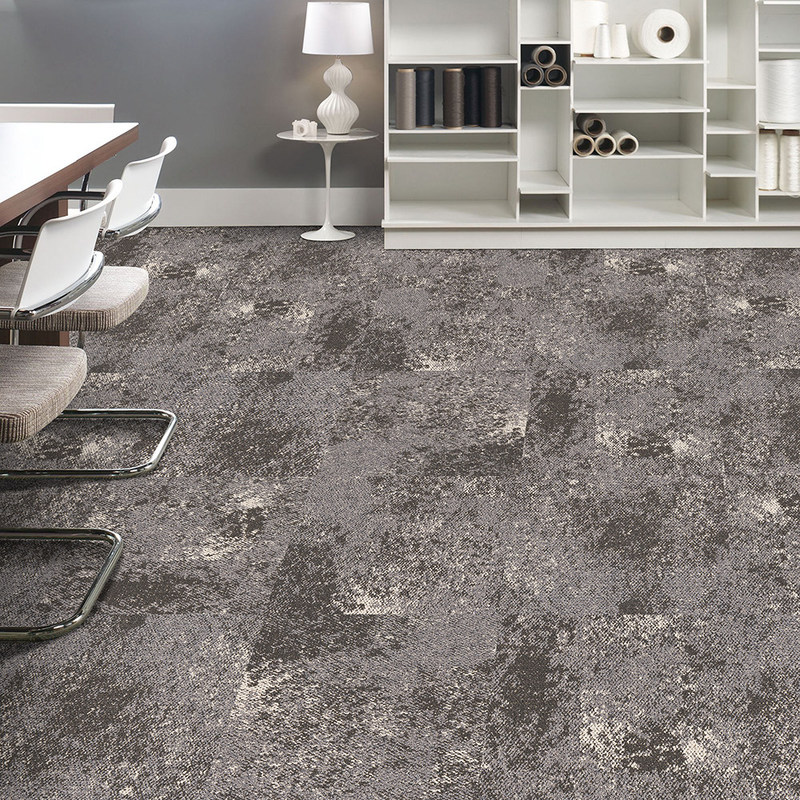 商用部屋 カーペットタイル 100% PP モジュール型 ループパイルビツン材料でタフ